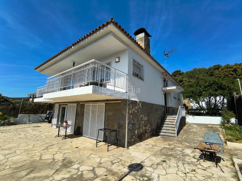 Foto b98bd70b-8d86-48fa-8d87-e17cf761936b. Haus in carrer de xaloc 6 in La Sentiu Gavà