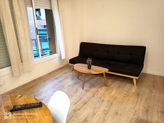 Location Appartement à Sant antoni maría claret 17. Muy buena ubicación con acceso rápido a hospitales, universidad