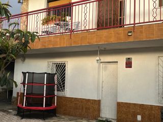 Xalet a Carrer fluvià 6. Gran casa lista para entrar a vivir en la mejor zona de resi