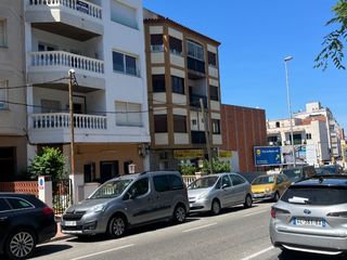Piso en Gran via de pau casals 117. Centro roses
