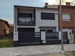 Lloguer Casa a Jacint verdaguer 41. Casa en alquiler en el centro de santa susanna