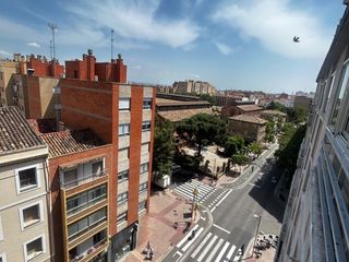 Piso en Miguel servet  68. Piso en miguel servet gran oportunidad!