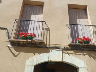 Casa en Carrer de l'era 2. Casa del siglo xix en perfecto estado y muy luminosa en torroja