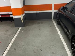 Parking voiture à Avenida diagonal  429. ??plaza de parking en venta- zona avenida diagonal (barcelona)