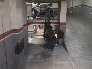 Aparcament cotxe a Muntaner 545. Plaza de parking