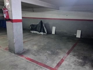 Aparcament cotxe a Sant maria 75. Plaza de garaje en viladecans centro
