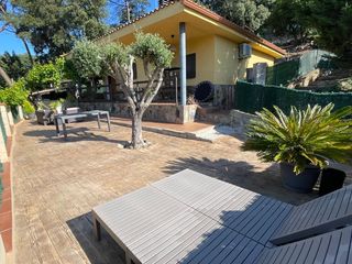Casa a Avinguda del vallès 0. Casa en venta en can bosc – santa maria de palautordera