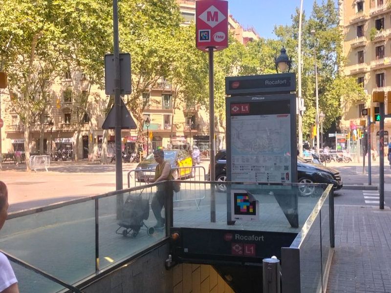 Foto 6c66c6d3-5f73-4462-aba9-4419d3ed4527. Aparcament cotxe a rocafort 79 a Sant Antoni Barcelona