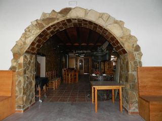Lloguer Local Comercial a Avinguda mas mila 6. Espectacular