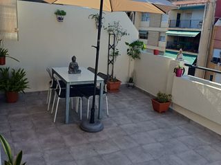 Lloguer Àtic a Carrer de lleida 13. Fantástico ático reformado con gran terraza junto al río – zona