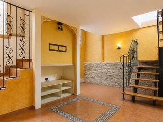 Lloguer Casa a Calle marqués de foronda  31. Casa tranquila con patio junto a horta