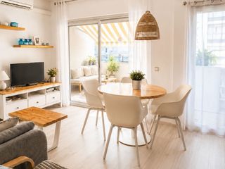 Apartament a Diputacio 79. Apartamento reformado a un paso de la playa