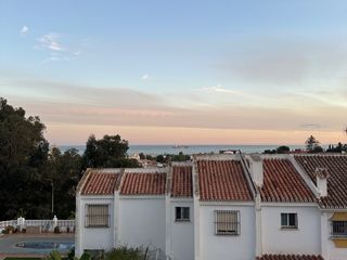 Chalet in Calle ivan turgueniev 35. Chalet pareado en miraflores de el palo — 200 m² | jardín | gara