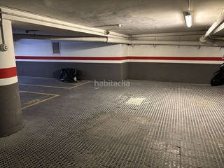 Autoparkplatz in Avda mistral, sepulveda y entenza 44. Plaza directa sin columnas.