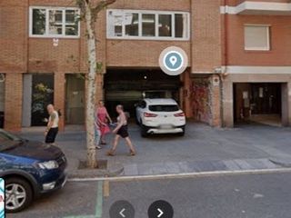 Lloguer Aparcament cotxe a Consell de cent  445. Plaça de parking extra-gran