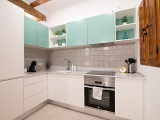 Estudio en Pare lluís navarro 239. Bajo reformado con patio privado en el cabanyal, valencia, a poc