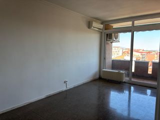 Location Appartement à Regàs  120. Piso sabadell alquiler