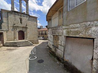 Maison à Rúa casanova 3. Casa en el centro de leiro