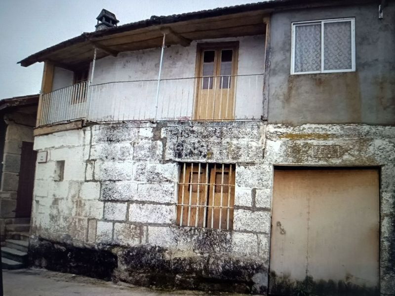 Foto d7c2da27-3e91-4dd6-918b-01b3dba0ea1c. Casa a rúa casanova 3 a Leiro