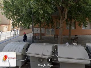 Miete Autoparkplatz in Pere iii 36. Es lloga plaça d'aparcament al costat de la clínica sta. creu