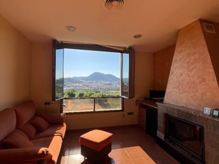 Chalet en Carrer de madrid 22. Chalet independiente con vistas