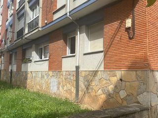 Appartement à Calle practicante jose antonio blanco 1. Piso candás