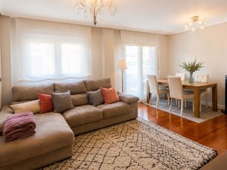 Àtic a Lauaxeta 45. Ático duplex, con terraza de 9m2 y con plaza de garaje de 24m2,