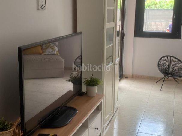 Foto 6e8b2c1a-c55e-497c-8692-b3009781711a. Alquiler apartamento en pau claris 6 bajo en primera linea de mar en Cubelles