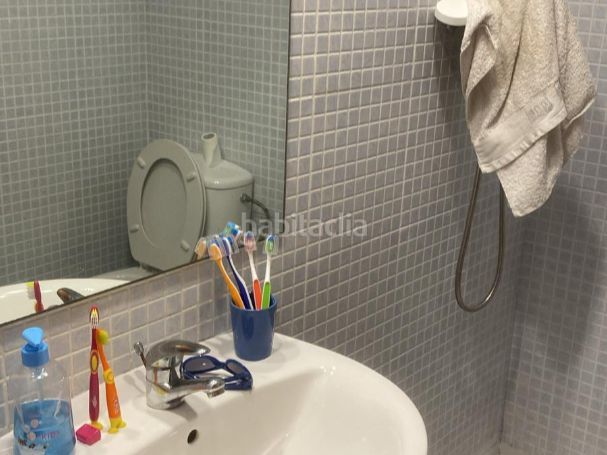 Foto eae6410e-8770-40d1-85bc-294744c5e137. Alquiler apartamento en pau claris 6 bajo en primera linea de mar en Cubelles