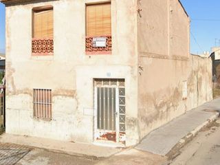 Terreny residencial a Avinguda vila-real 29. Se ofrece en venta terreno urbano con edificación existente (no