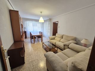 Piso en C/sant miquel 99. Amplio piso