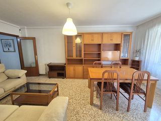 Flat in C/sant miquel 99. Amplio piso