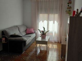 Appartement à Avinguda del turó 1. Piso en buena zona