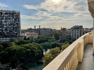 Lloguer Pis a Tetuan 19. Exclusivo ático en plaça tetuan: joya arquitectónica con terraza