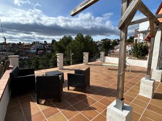 Casa en Montblanc 40. Casa unifamiliar en urb castellnou