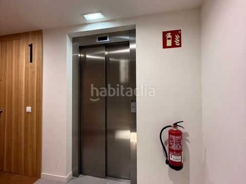Foto b9af8f0c-0960-4071-ae40-5bc17a97f87c. Piso en josep maria sert 10 2º pis nou espectacular - cantoner i amb molta llum natural !! en Vic
