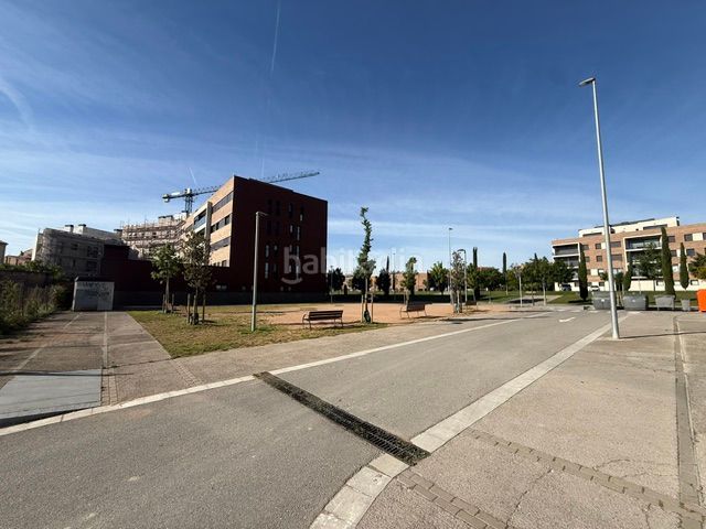 Foto bb775c70-ab0d-4e44-bef3-922099a822f9. Piso en josep maria sert 10 2º pis nou espectacular - cantoner i amb molta llum natural !! en Vic