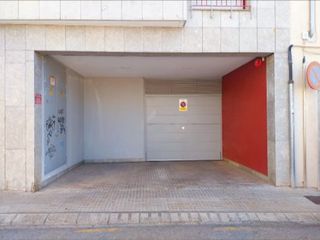 Miete Autoparkplatz in C/ sant leopold  126. Parking centro