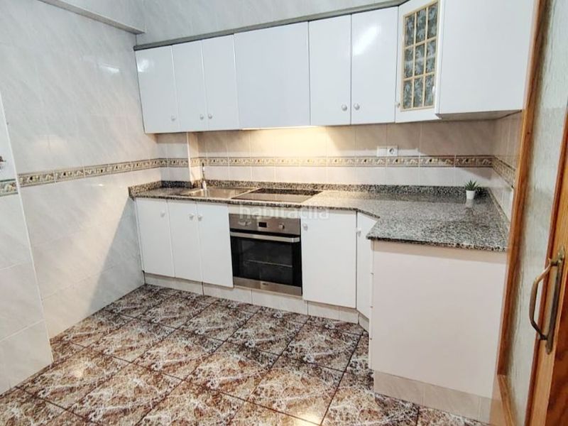 Foto 67a90ffb-d80f-4779-ab15-37a9e456a2fe. Etagenwohnung in c/filet de dins 14 in El Raval - Portes Encarnades Elche / Elx