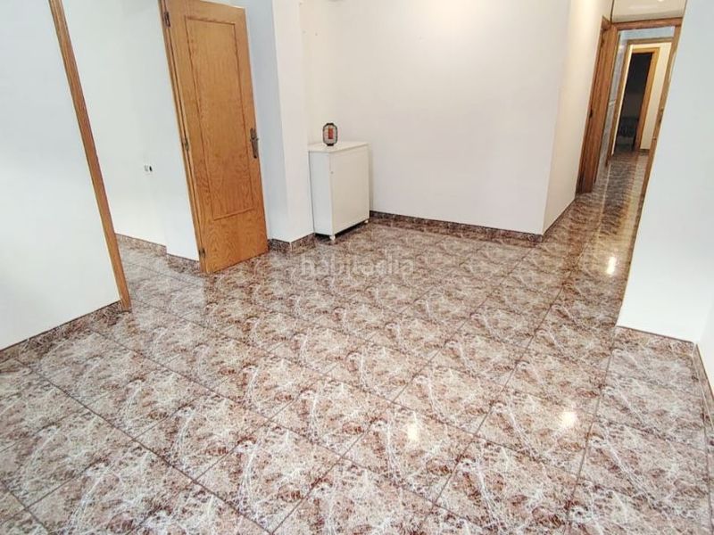 Foto e2db7bc4-8bce-4bd1-95ed-3d65dc1ec57e. Etagenwohnung in c/filet de dins 14 in El Raval - Portes Encarnades Elche / Elx