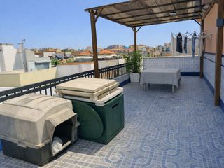Ático en San pere 5. Ático luminoso con gran terraza privada en el centro de gavà