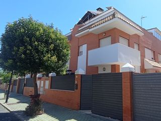 Doppelhaus in C/ cumbres de los milanos 7. ?? unifamiliar de alta eficiencia en corrales: 130 m² de confort