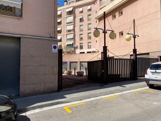 Geschäftsraum in Emili cabañes 17. Local con posibilidad cambio de uso a residencial