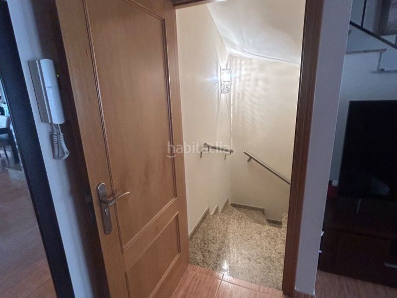 Foto d1760c84-e5e7-4faf-8578-e948aff3dd85. Casa adossada a llauri 5 a Llaurí