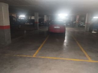 Lloguer Aparcament cotxe a Gaurdi 2. Plaça d'aparcament al centre de manresa