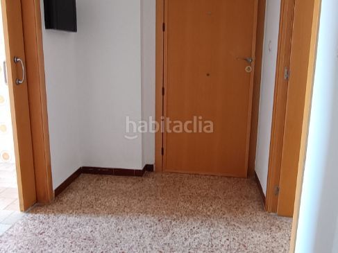 Foto 1db2a72e-8154-4c6a-aa59-9fd4b94b71bd. Piso en carrer del cèsar 3 piso céntrico , amplio, cerca playas y todos los servivcios en Salou