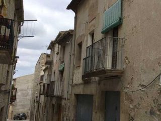 Haus in Carrer de frança  4. Vivienda para reforma