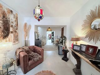 Casa in Calle gallardo 11. Nuevo en el mercado  | impresionante casa adosada renovada en un