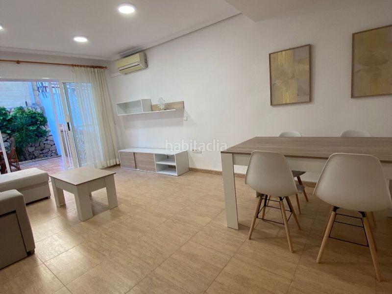 Foto 2e67cef7-387f-43e8-bc27-fbfdaeb52a3a. Casa a calle infiesto 2 a cala Finestrat Finestrat