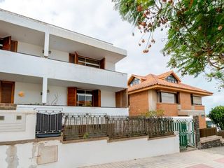 Chalet en Teniente coronel castillo olivares, 4 4. ¿sueñas con crear tu hogar ideal en una de las zonas más exclusi